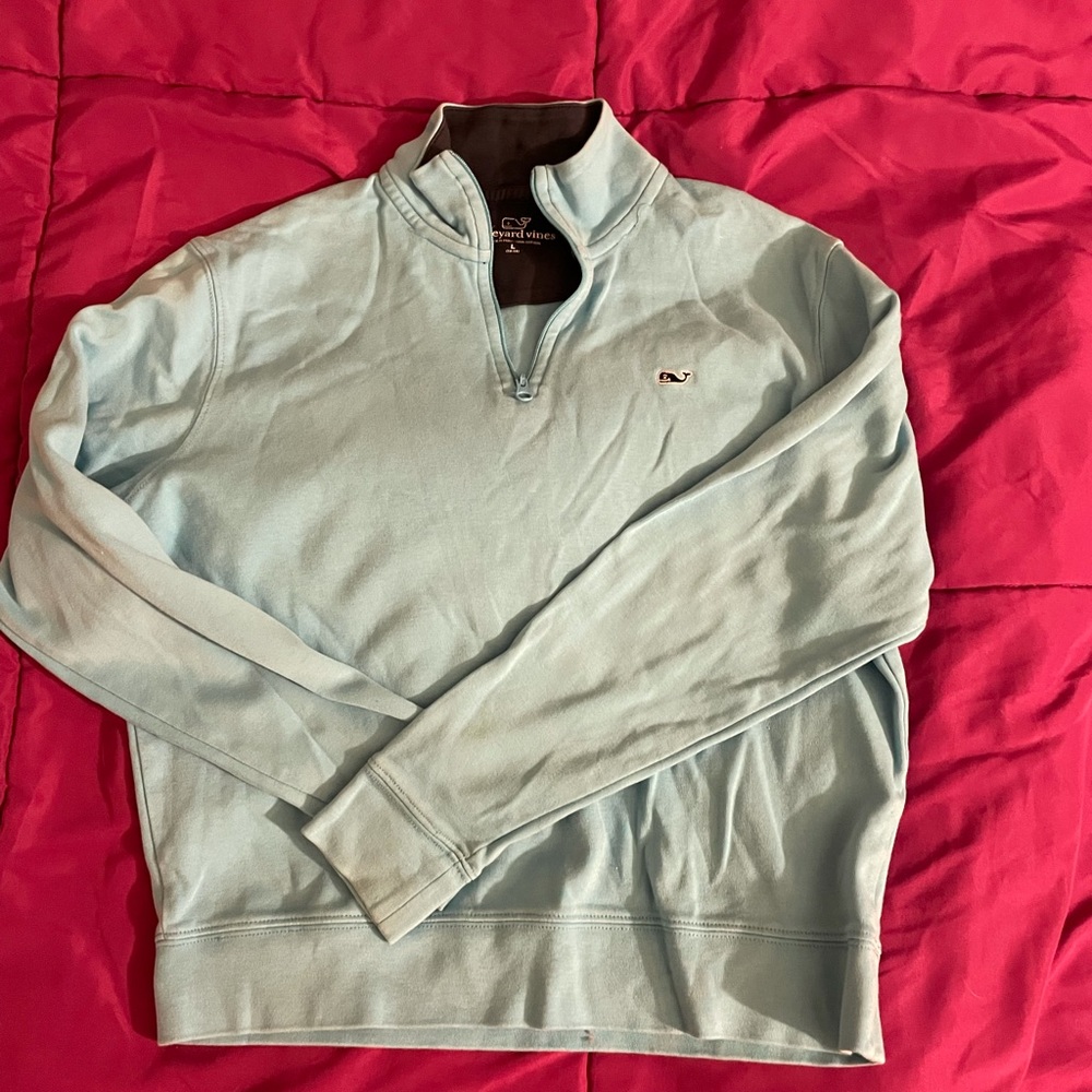 Child’s vineyard vines sweatshirt